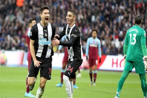 Check out fixture and online live score for west ham vs newcastle match. Premier League Live: Newcastle vs West Ham LIVE Head to ...