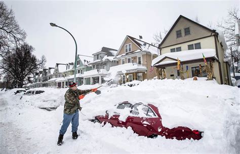 About half the days of snowfall storm total snowfall graphics. No Snow for Buffalo: City Breaks Record Dating Back to ...