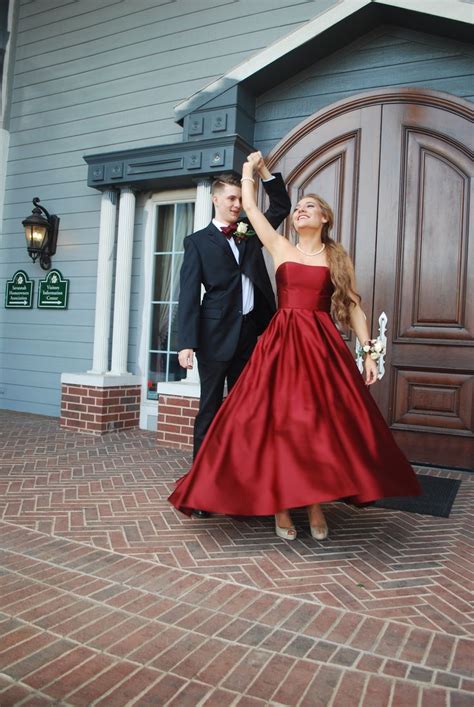 Pin By Melanie Rooten On Prom Pictures 2018 Prom Photoshoot Prom