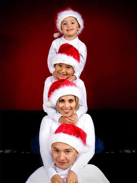 How to make photo christmas cards online. 38 Of The Cutest and Most Fun Family Photo Christmas Card Ideas | Architecture & Design