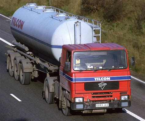 I only tried using trim. The Foden S10 Mk3 4x2 tractor | Heritage Machines