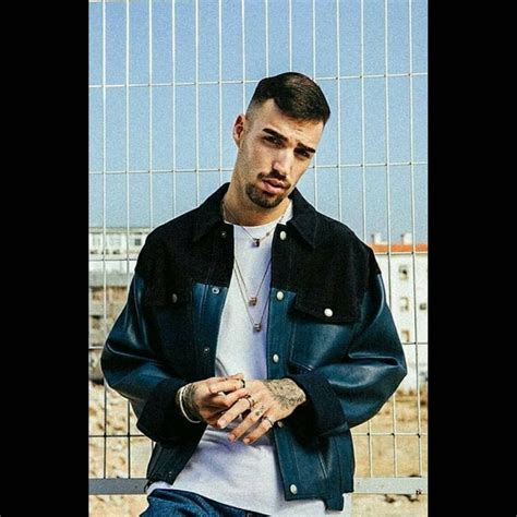 Ver más ideas sobre skinny, fondos guapos, cantantes. Rels b | Fotos con pareja, Chihuahua dibujo, Fotos