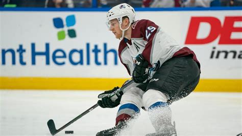 MacKinnon Joins All-Time Greats with Season-Opening Point Streak | NHL.com