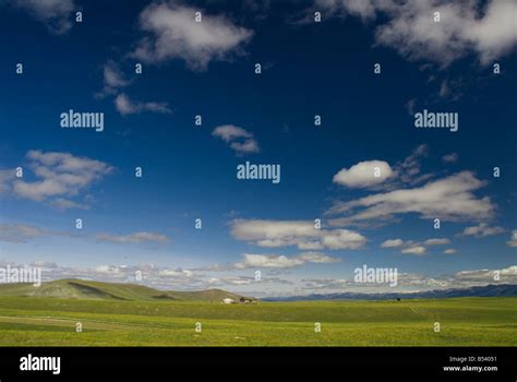 Mongolian Steppes Hi Res Stock Photography And Images Alamy