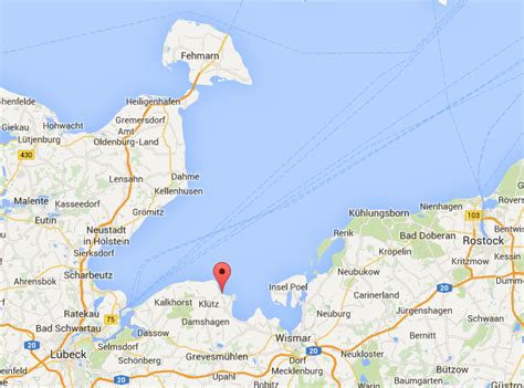 Maybe you would like to learn more about one of these? MeerSchmuck: Stadt // Land // Strand #B