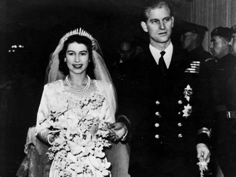 Her extended family also includes a host of members from whom she appears to be estranged. The most iconic image from 26 royal weddings throughout modern British history - SFGate