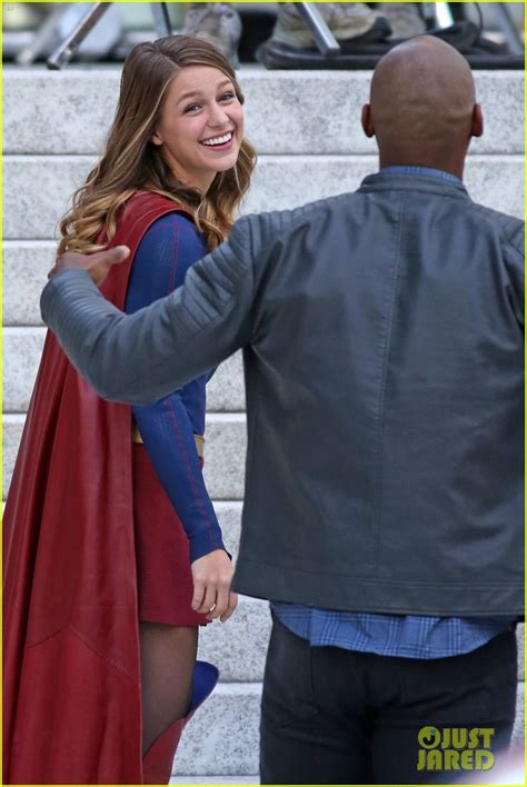 photo melissa benoist is all smiles while filming supergirl01015mytext photo 3758829 just