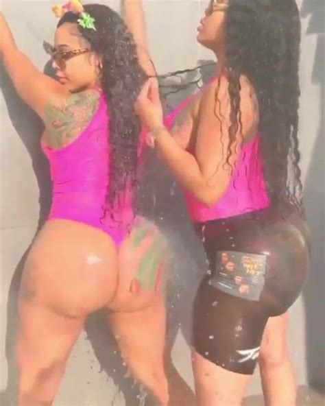 Big Asses Double Dose Twins Porn Gif Video Nekyda Com