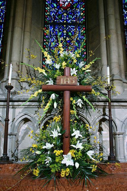 Altar decorated for easter at thw immaculate conception catholic church in milan, michigan, usa. Easter Altar, St Luke's Episcopal Church Montclair NJ ...