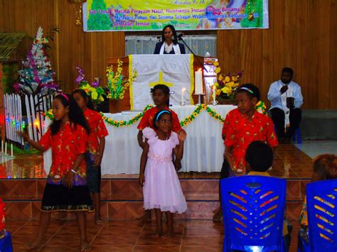 Ibadah dan liturgi dalam gki di tanah papua dear pelangi hatiku rindu melihat kemuliaan mu. Liturgi Ibadah Natal Anak Sekolah Minggu Gki Di Papua ...