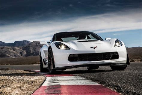 The c7 corvette price includes magnetic shock absorbers. Fiche technique Corvette C7 Stingray 2018