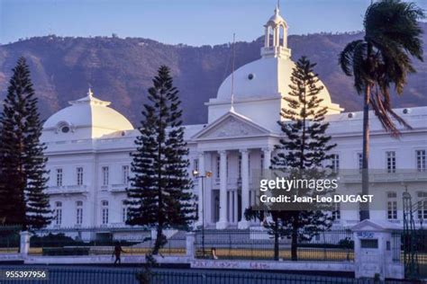 Palais National Haiti Photos And Premium High Res Pictures Getty Images