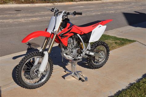 Join the 08 honda crf 150 r discussion group or the general honda discussion group. 2008 Honda CRF150R - Moto.ZombDrive.COM