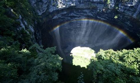 China Scientists Stunned As Huge Sinkhole Found Hiding Ancient Forest