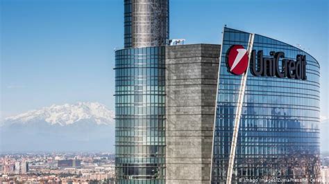 It is italy's only systemically important bank (according to the list provided by the financial stability board in 2013) and the world's 34th largest by assets. Greift die Unicredit nach der Commerzbank? - Nachrichten ...