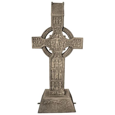 Muiredach High Celtic Cross Grand Scale Statue Ne110130 Design Toscano