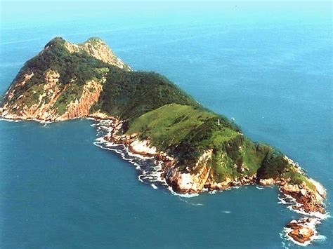 The island is under the protection of the state from 1985. Viagens Tentadoras: Não conheça a Ilha da Queimada Grande!