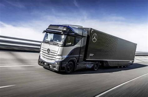 Daimler Trucks Begins Rigorous Testing Of Its Fuel Cell Truck Proteum
