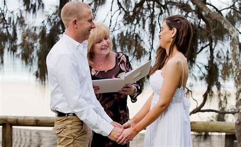 About Sunshine Coast Marriage Celebrant Gail Evans