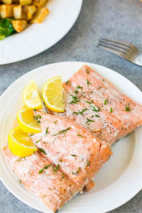 Perfectly Cooked Sous Vide Salmon Whole30 Precision Cooker Easy