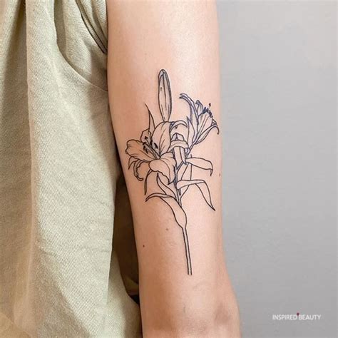 16 Simple Minimalist Tattoo Ideas That Are The Ideal Balance Of Bold