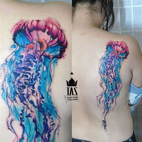 36 Beautiful Watercolor Tattoos From The World S Finest Tattoo Artists Favrify