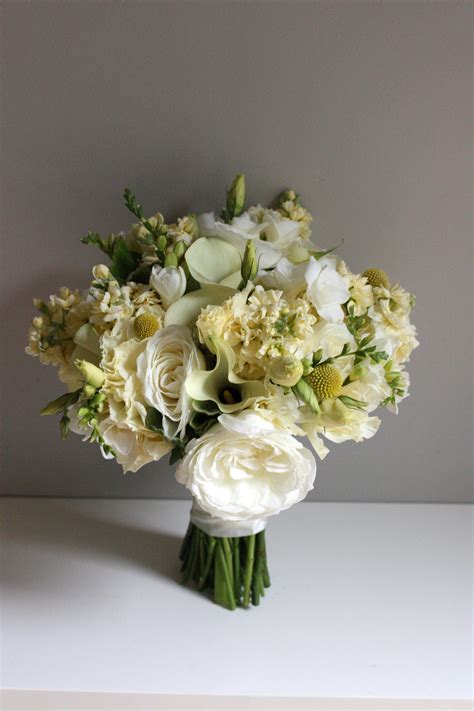 See more ideas about tiffany blue, wedding, dream wedding. cream and yellow bouquet - stocks | Wedding flowers ...
