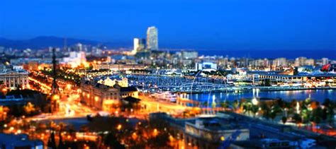 Sus heridas recuerdan a una antigua maldición de la ciudad largo tiempo olvidada. Sehenswürdigkeiten in Barcelona | Institut Chiari ...