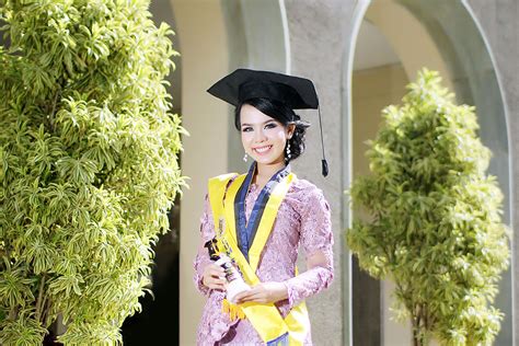 Wisudawan Cantik Ugm