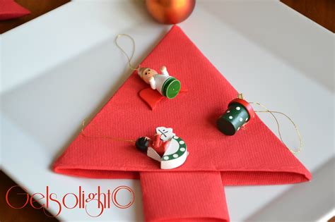 Come piegare i tovaglioli tasca per posate/ fold napkins pocket cutlery. Piegare i tovaglioli per Natale con videotutorial
