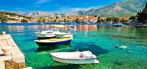 Kroatië of hrvatska heeft een oppervlakte van 56.542 vierkante kilometer en 4,4 miljoen inwoners, de hoofdstad is kroatië ligt in het zuiden van europa aan de adriatische zee tegenover italië, het land. Kroatië - Dubrovnik | Rantour