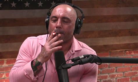 Joe Rogan Gave His Podcast Guest A Watch And It S Way Cooler Than You D Expect