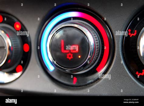 Automatic Air Conditioning Controls In The Car Stock Photo Alamy