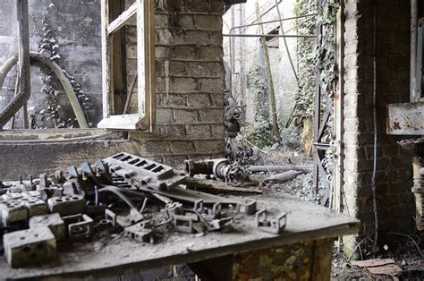 Un superbe travail et d'une finesse et d'un réalisme a couper le soufle. Cockerill Arcelor Mittal Seraing (37) (met afbeeldingen)