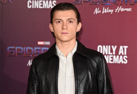Tom Holland Feels Guilty For Lying About Spider Man No Way Home