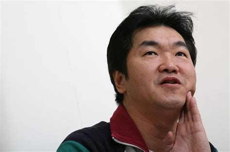 This is a list of japanese comedians—known in japanese as owarai geinin (お笑い芸人), owarai tarento (お笑いタレント), or simply geinin (芸人)—and their group names. 島田紳助 引退7年で変化…「放浪飽きた」で友人と別宅建築中