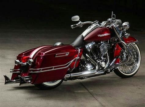 The flhp road king from harley davidson is created with the same traditions, values, and integrity motor officers and fleet managers trust harley davidson to provide a reliable, road stable motorcycle. 54 best images about Road King on Pinterest | Street glide ...