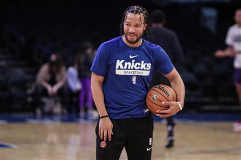 Jalen Brunson returns from injury as Knicks lose Derrick Rose