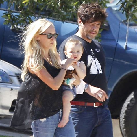 Kimberly Stewart And Benicio Del Toro With Delilah Popsugar Celebrity