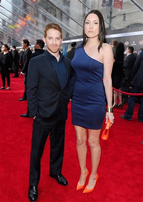 Effect picture of 7cm height difference between men and women page 1 line 17qq com. Celebrity Heights | How Tall Are Celebrities? Heights of ...