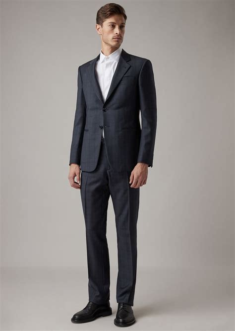 In questa gallery potete vedere la nuova collezione di abiti da cerimonia armani, da indossare durante le grandi. Abito Trader Blu in tela natté quadrettata | Uomo | Giorgio Armani