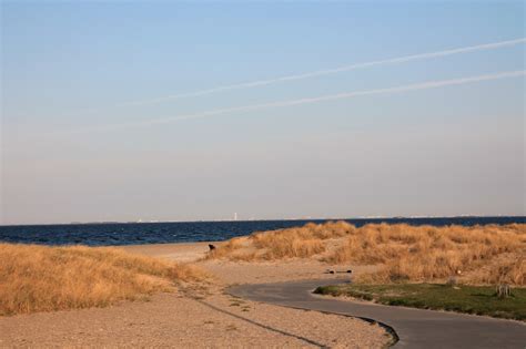 Copenhagen strand ligger i bydelen gammelholm, som er præget af de lokale beboere, der er stolte over denne smukke men for turister ikke så kendte bydel. Strand-Tipp für Kopenhagen: Entspannung pur am Amager ...