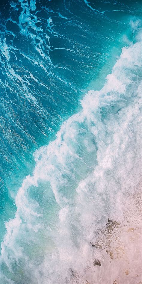 Обои фон для телефона в хорошем качестве море морская пена морская волна белый голубой бирюзовый