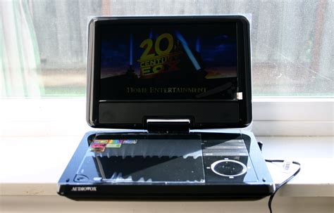 Audiovox Portable Dvd Player~ T Idea For Boys And Girls