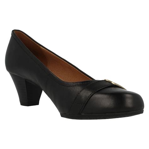 Ladies Clarks Smart Wide Fitting Court Shoes Fearne Shine