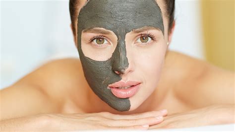It is sometimes a symptom of a condition. Our Best Face Masks for Sensitive Skin - L'Oréal Paris