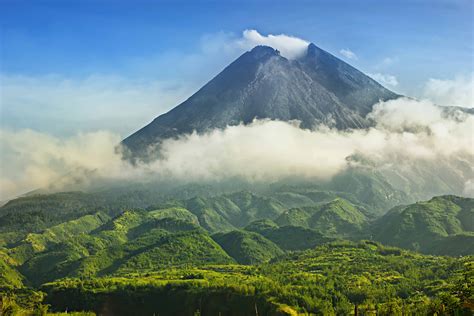 Gunung Api Tertinggi Di Indonesia - Homecare24