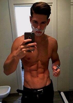 Shirtless Male Athletic Muscular Beefcake Abs Shaving Face Selfie PHOTO