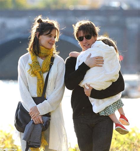 Tom Cruise And His Daughter Suri 2020 This Is What Suri Cruise The