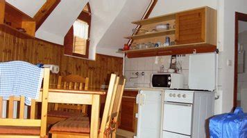 Balatonudvari városunkban sok különféle szállás található. Gesztenye apartmanok Szállás Balaton Balatonudvari ...